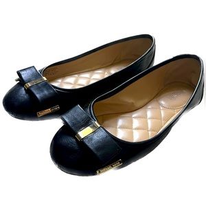 Michael Kors Black leather Ballet Flats Bow with Gold size 7.5